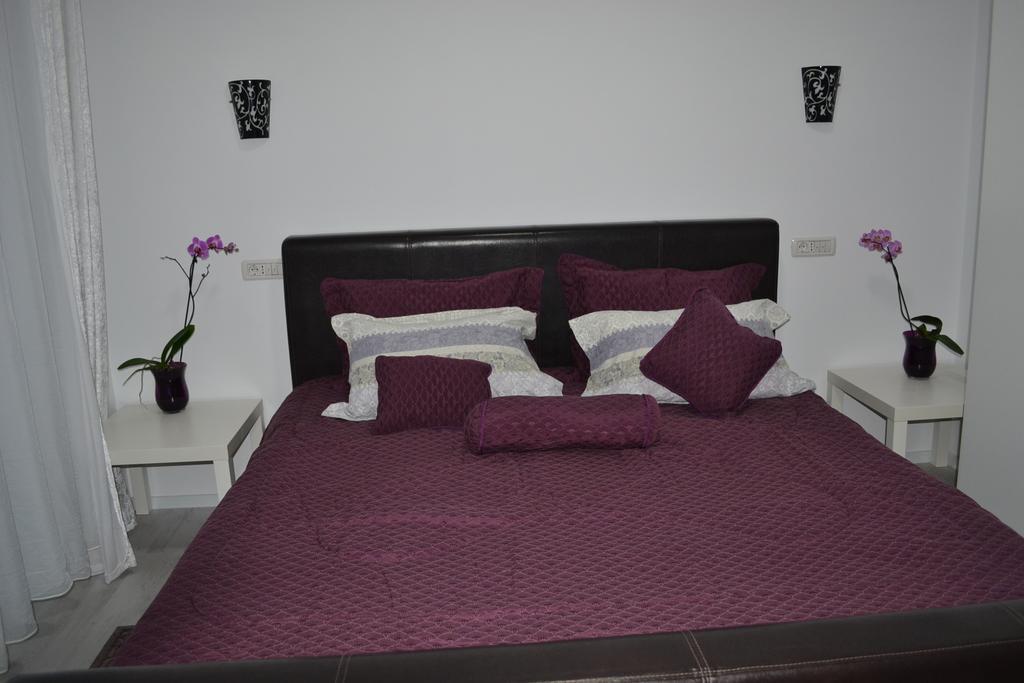 City Park Residence كونستانتا الغرفة الصورة