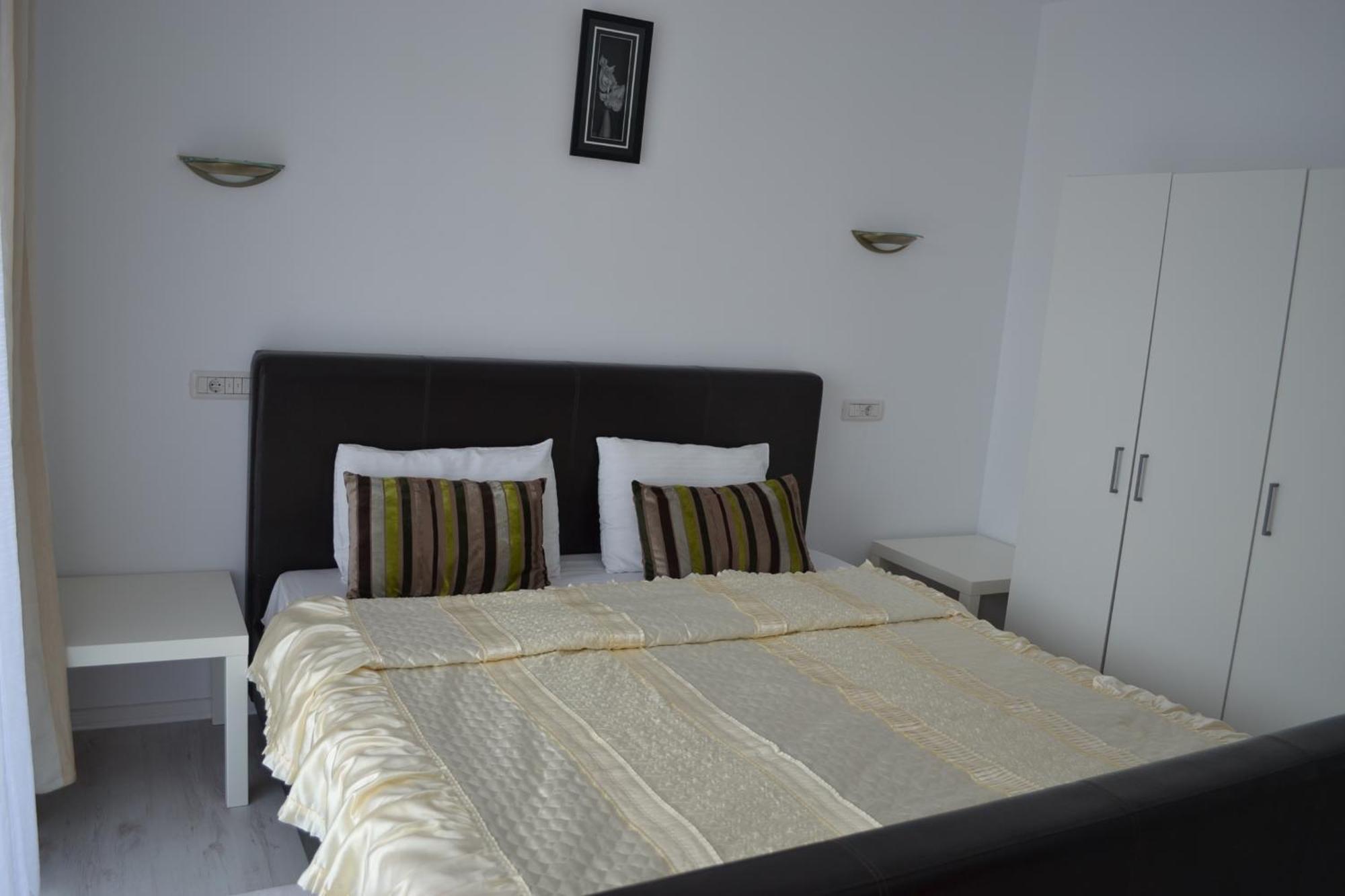 City Park Residence كونستانتا الغرفة الصورة