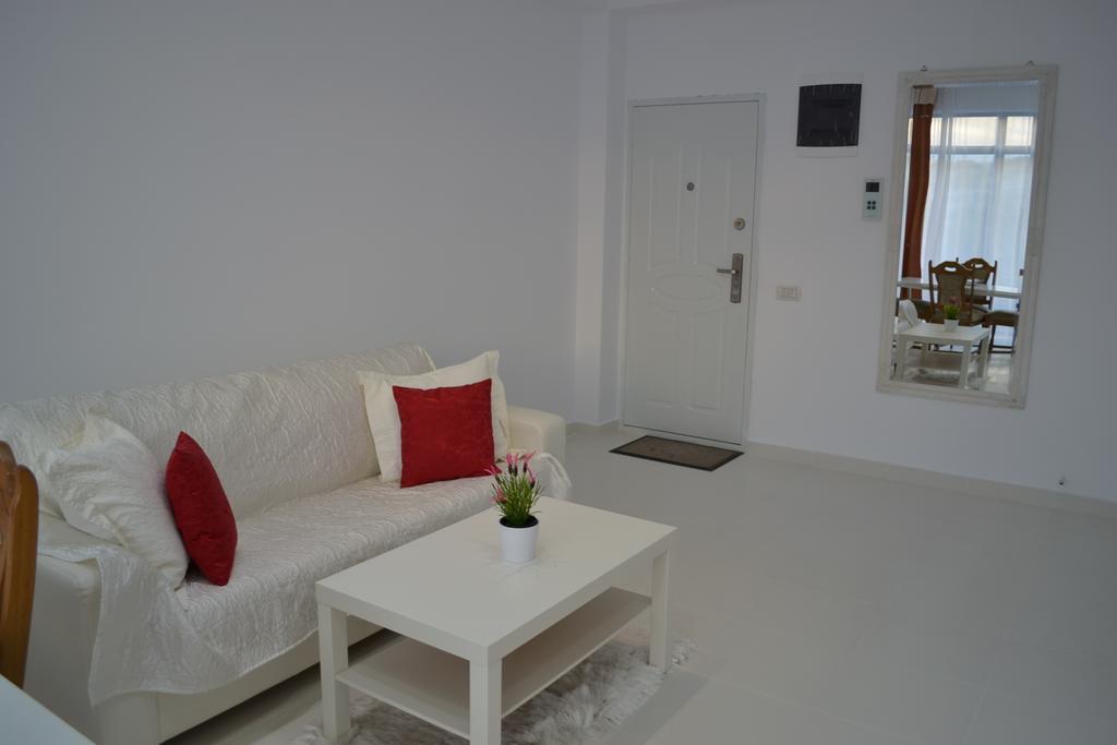 City Park Residence كونستانتا المظهر الخارجي الصورة
